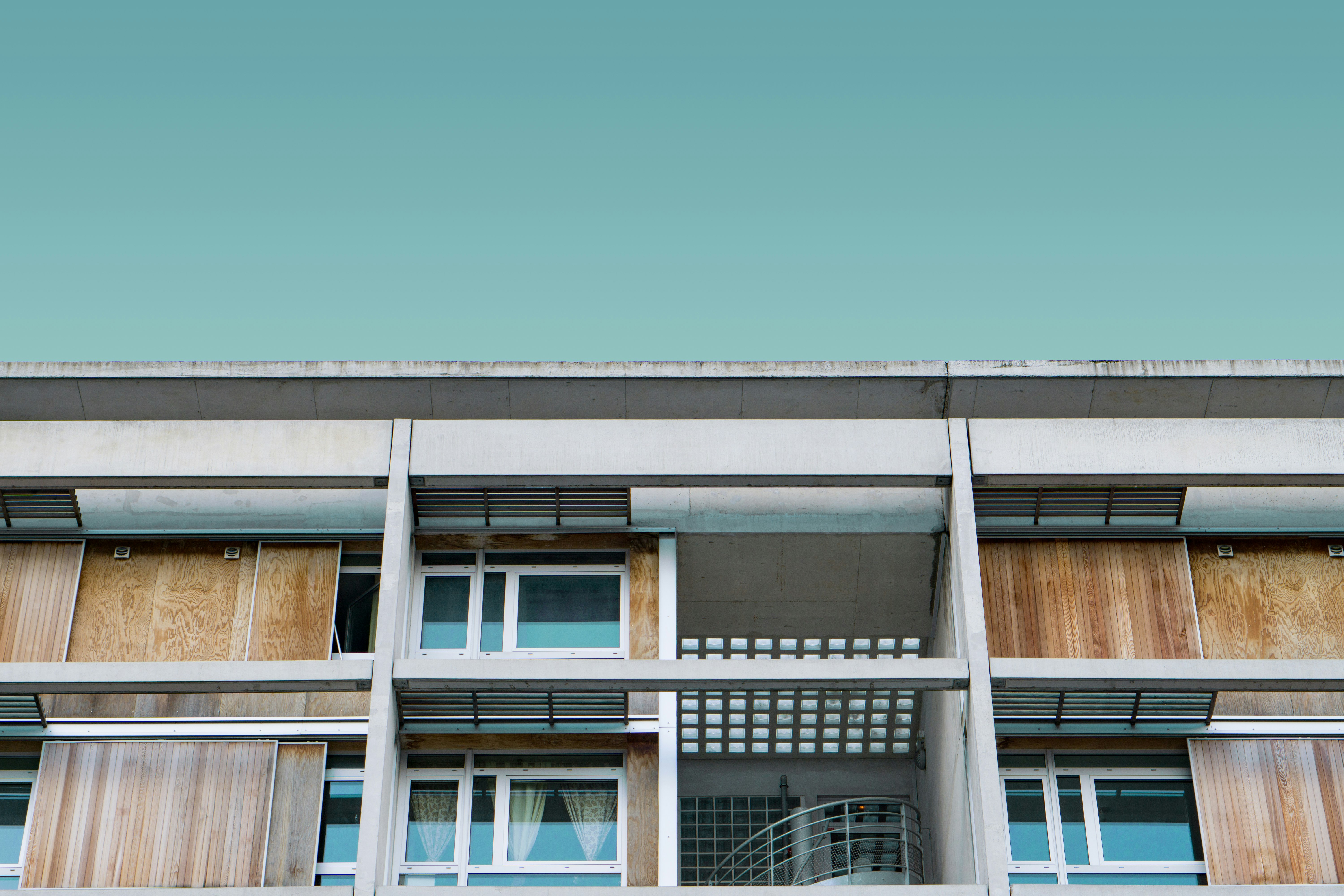 brown and white concrete building